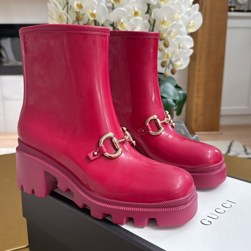 Gucci Women's Pink Ankle Boots - Picture 3 of 10